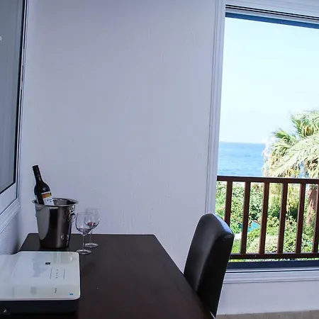 Luxury Seaview Apollo Vilă