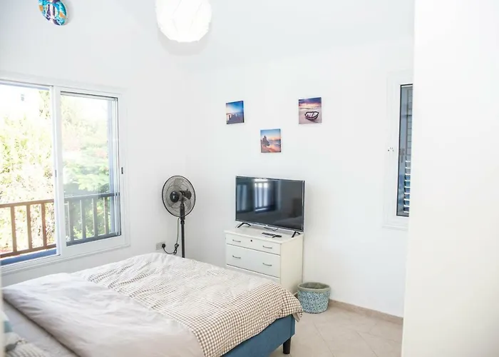 Luxury Seaview Apollo *